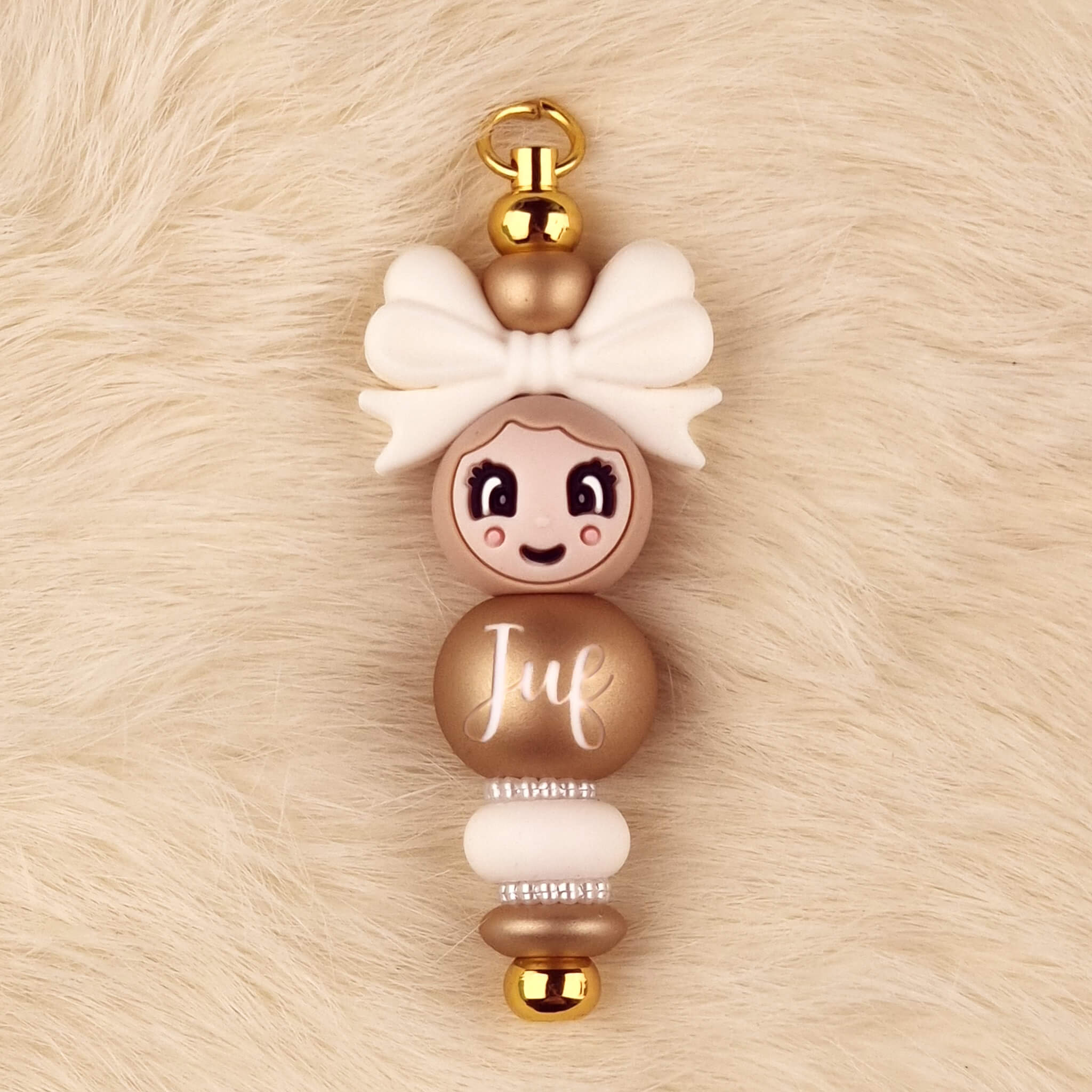 20240519_170858 DIY Siliconen Kralen Pakket - Gelukspoppetje Juf - Golden Nugget – Bild 1