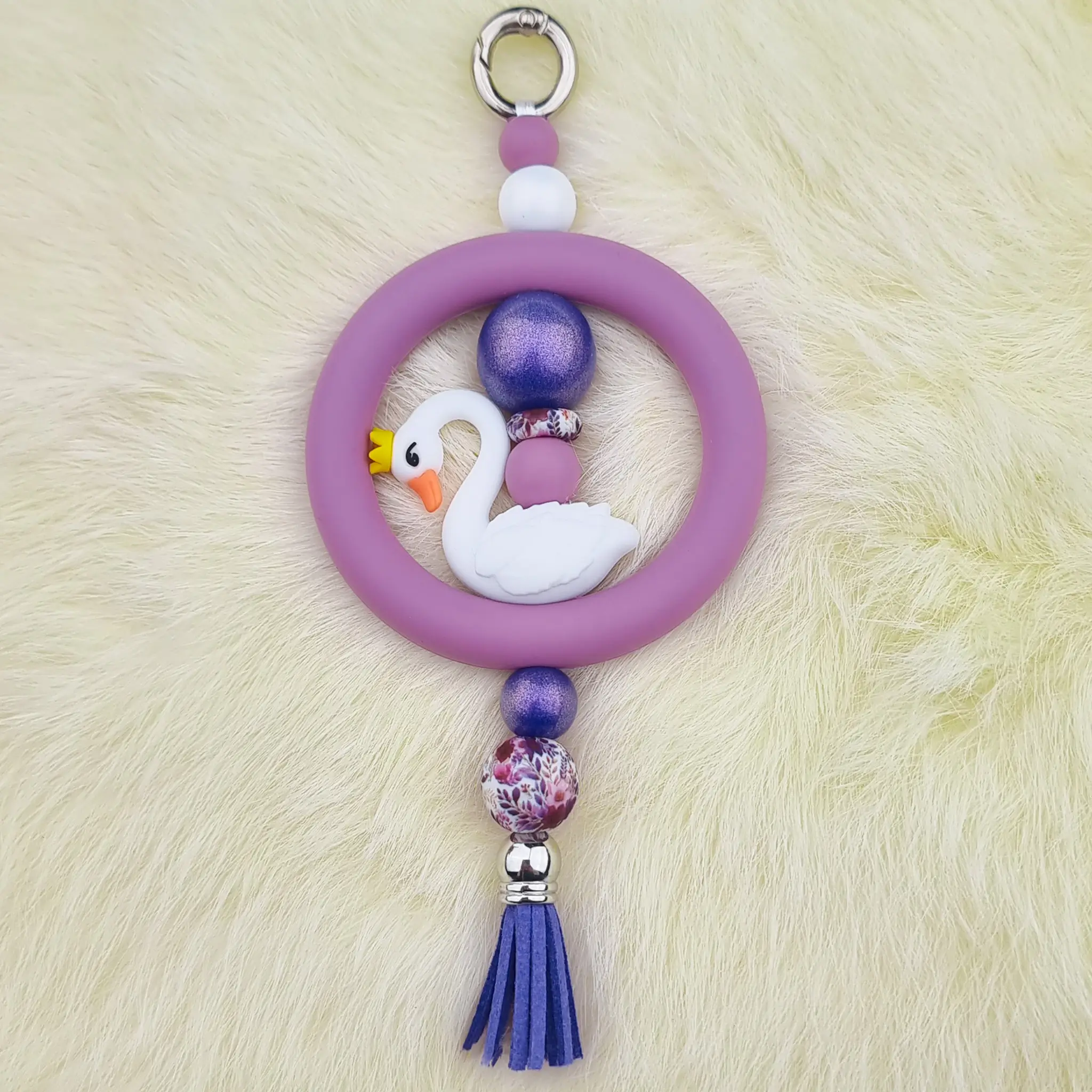 20250623_001757 DIY Dromenvanger - Zwaantje - Mauve - Wit - Afbeelding 1