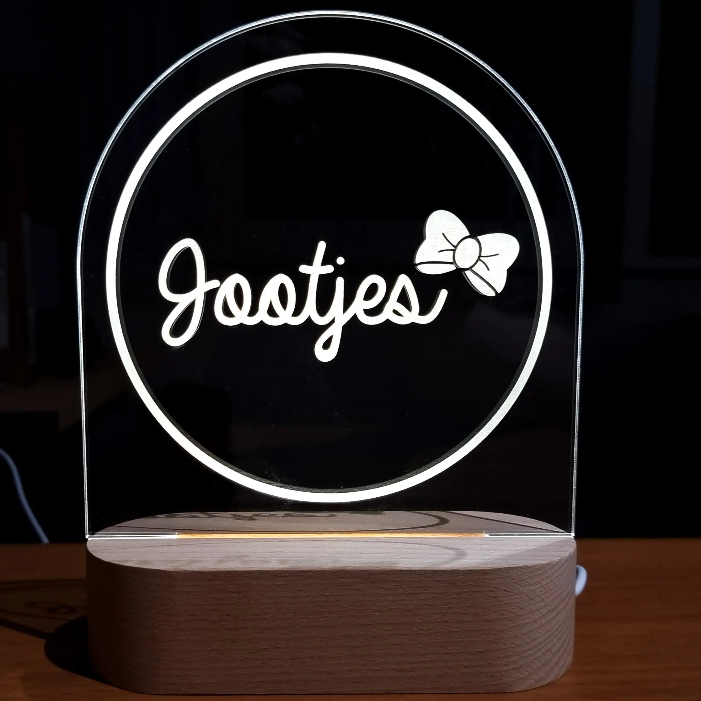 Jouw logo gegraveerd ACRYL LED Jouw Logo - Gegraveerd op Plexiglas - LED - Afbeelding 1